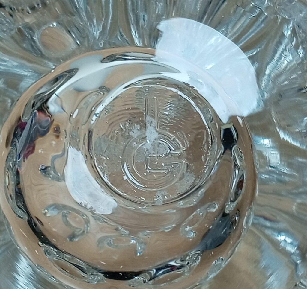 Vintage Liskeard Cornish Art Glass Knobbly Clear Glass Vase - Image 2